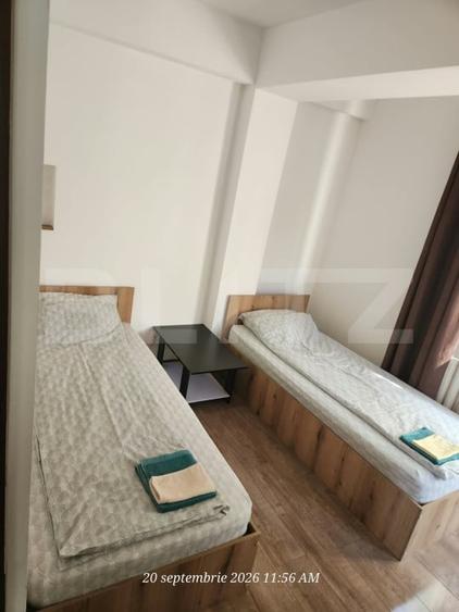 Casă individuală cu 7 camere cu Canalizare în Rovine