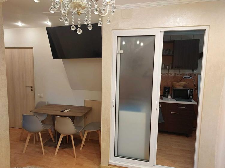 Apartament cu 2 camere decomandat în Eforie