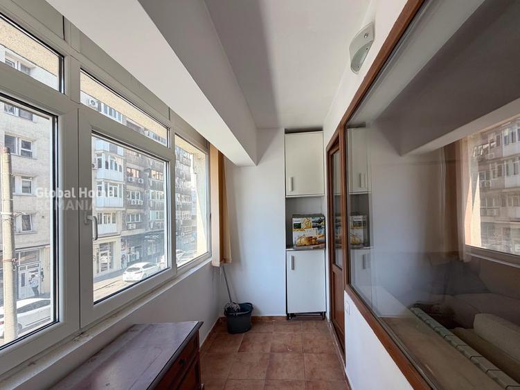 Apartament cu 3 camere decomandat, mobilat în Universitate