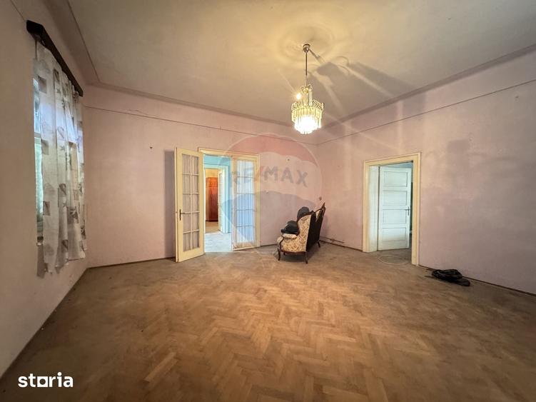 Casă cu 3 camere cu Teren 862 Mp în Central