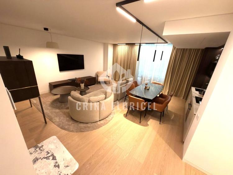 Apartament cu 4 camere decomandat, mobilat în Primăverii