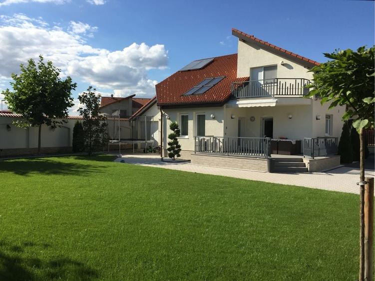 Casă cu 4 camere cu Teren 1000 Mp în Șelimbăr