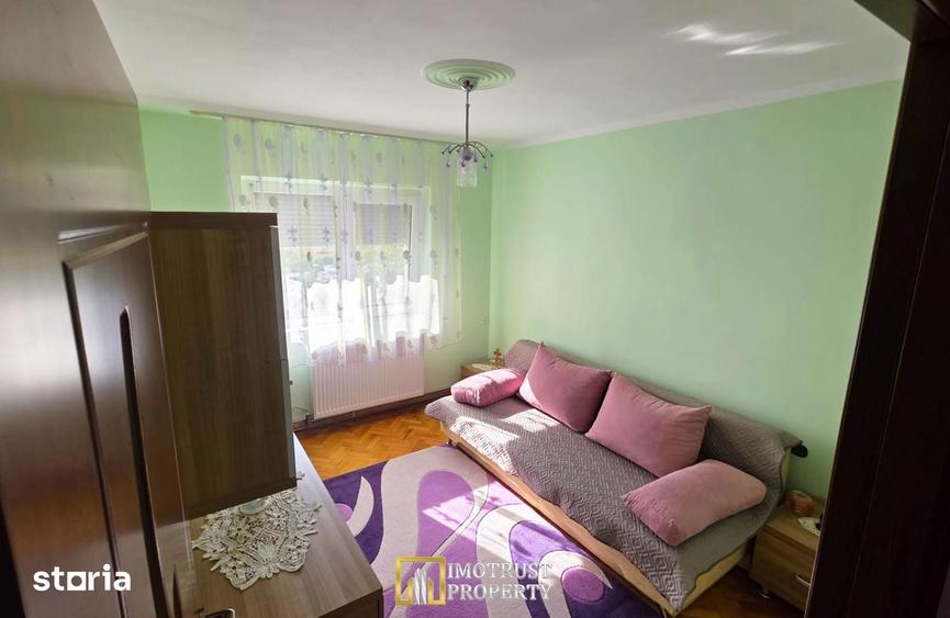Apartament cu 3 camere decomandat în Micălaca