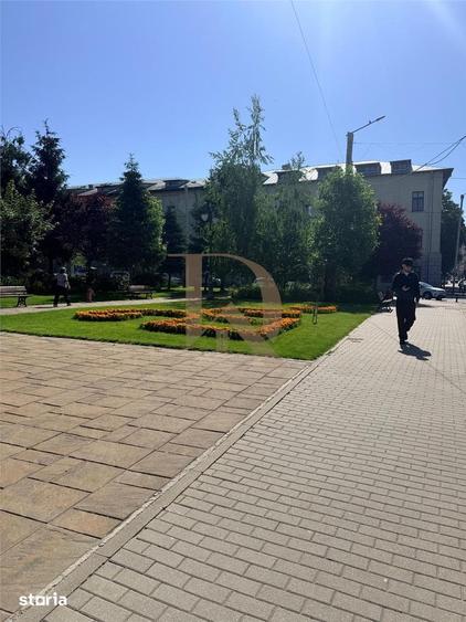 Apartament cu 2 camere decomandat în Independenței