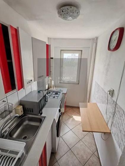 Garsonieră decomandată, mobilată în Alexandru Obregia