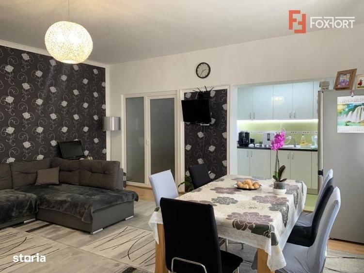 Casă cu 4 camere în Săcălaz