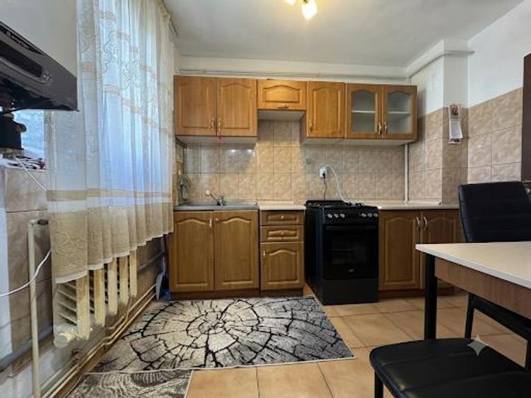 Apartament cu 2 camere circular, mobilat în Aeroport