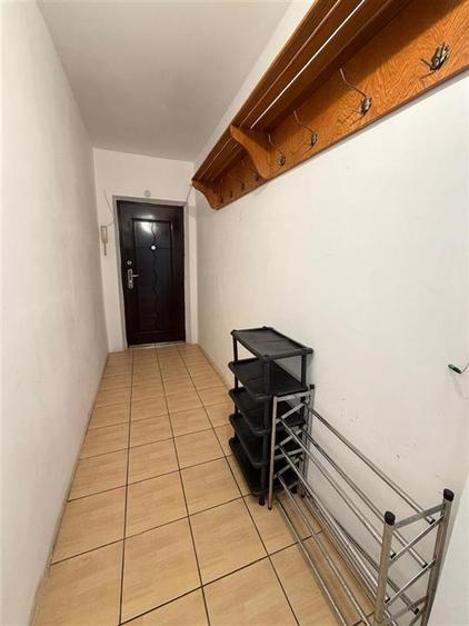 Apartament cu 2 camere decomandat în Podu Roș