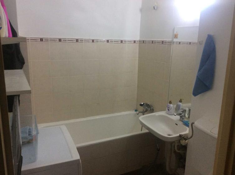 Garsonieră semidecomandată în Gara de Nord