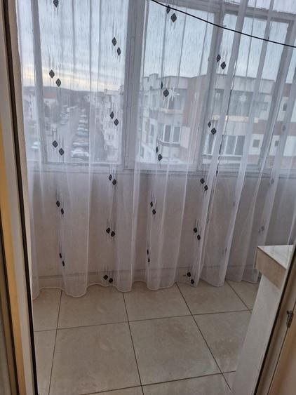 Apartament cu 2 camere decomandat în Rolast