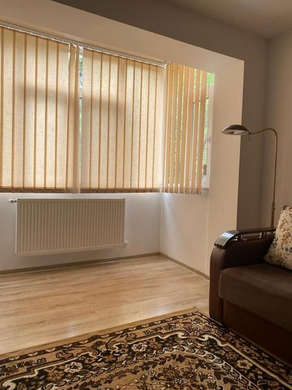 Apartament cu 2 camere semidecomandat în Lisaura