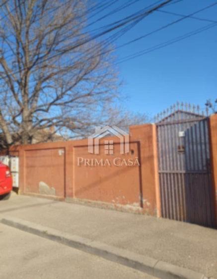 Casă cu 3 camere cu Teren 500 Mp în Dorobanți