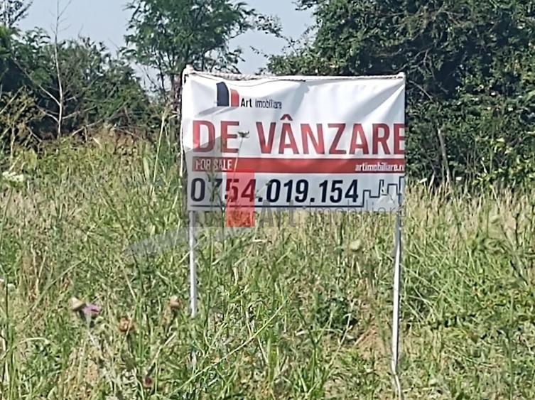 Teren agricol intravilan de 727 mp, în Dobreni