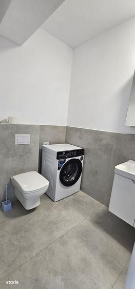 Apartament cu 3 camere decomandat în Vest