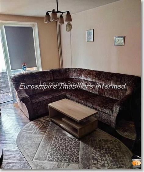 Apartament 3 camere de vanzare zona Abator
