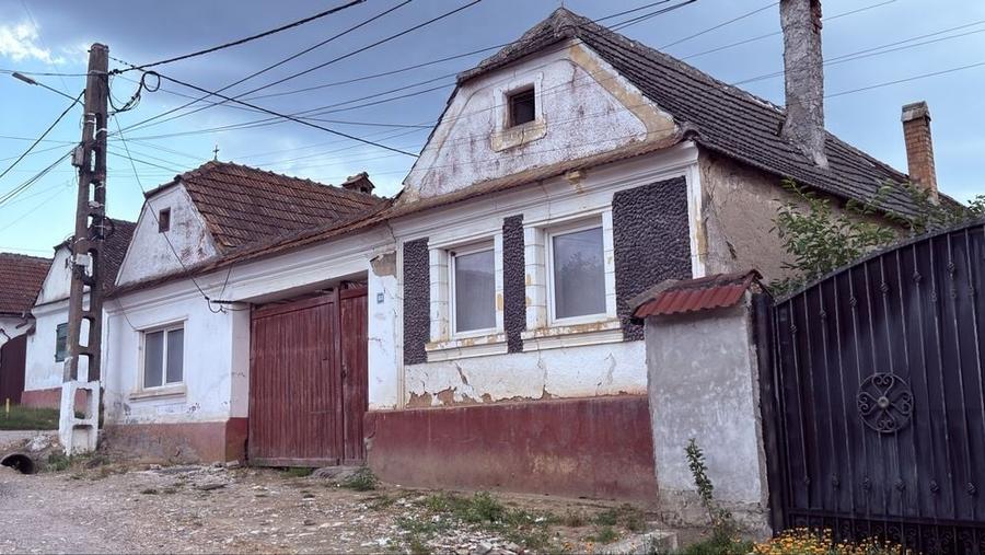 Casă cu 4 camere în Central