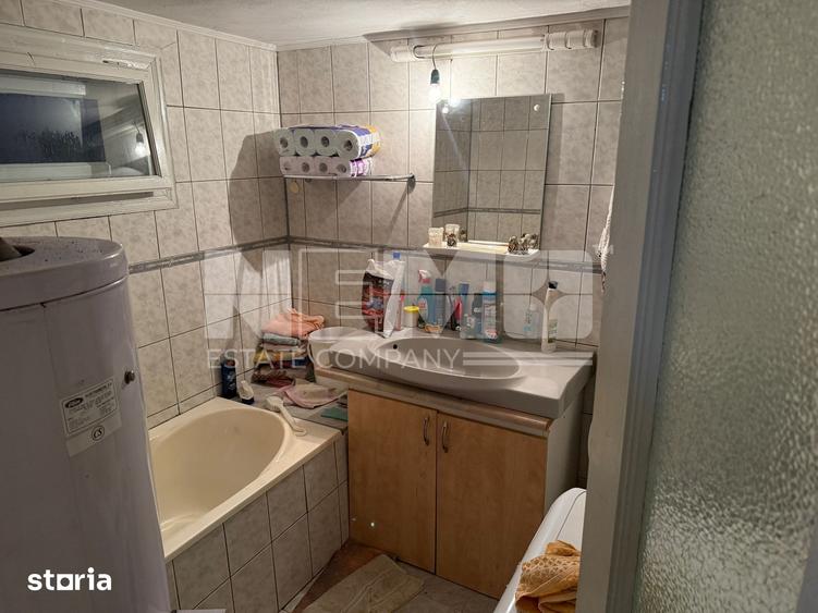 Casă cu 5 camere cu Teren 2000 Mp în Marginea