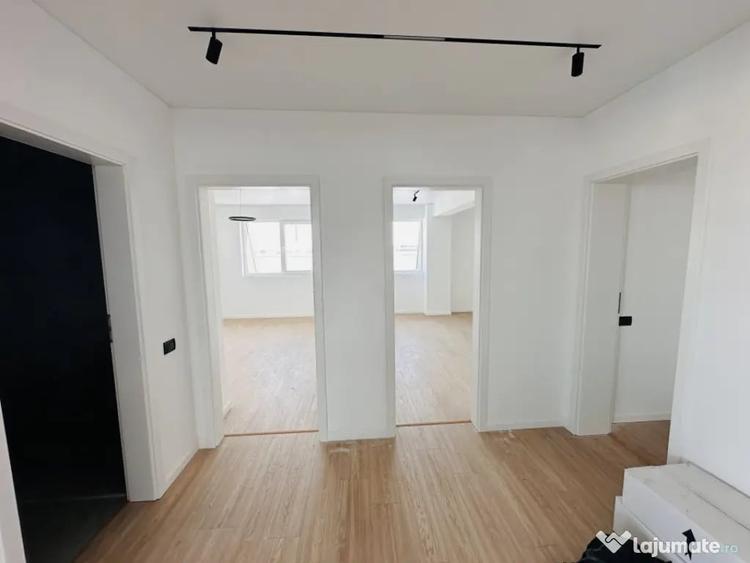 Apartament cu 4 camere decomandat în Chiajna