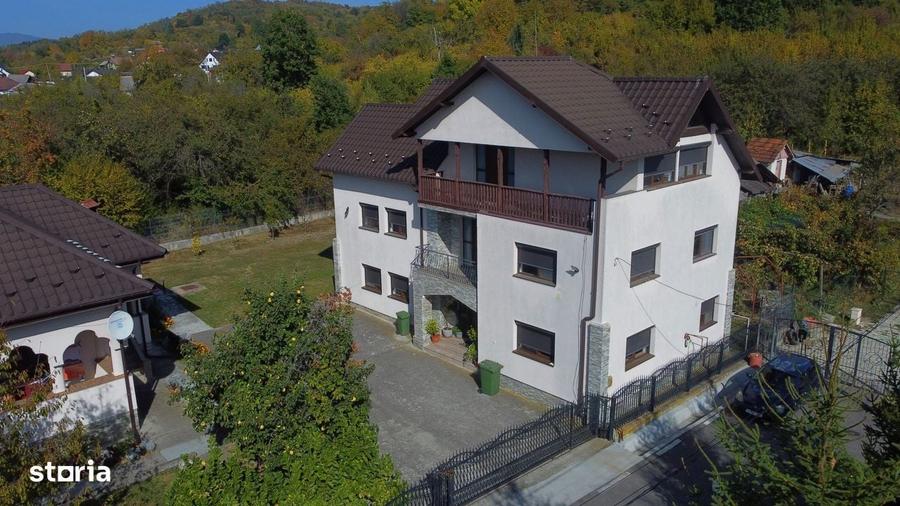Casă cu 4 camere în Valea Uleiului