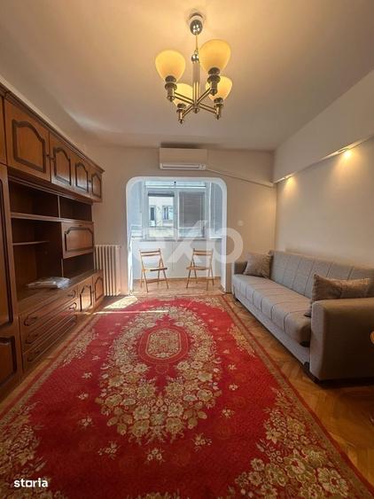 Apartament cu 3 camere semidecomandat în Kogălniceanu