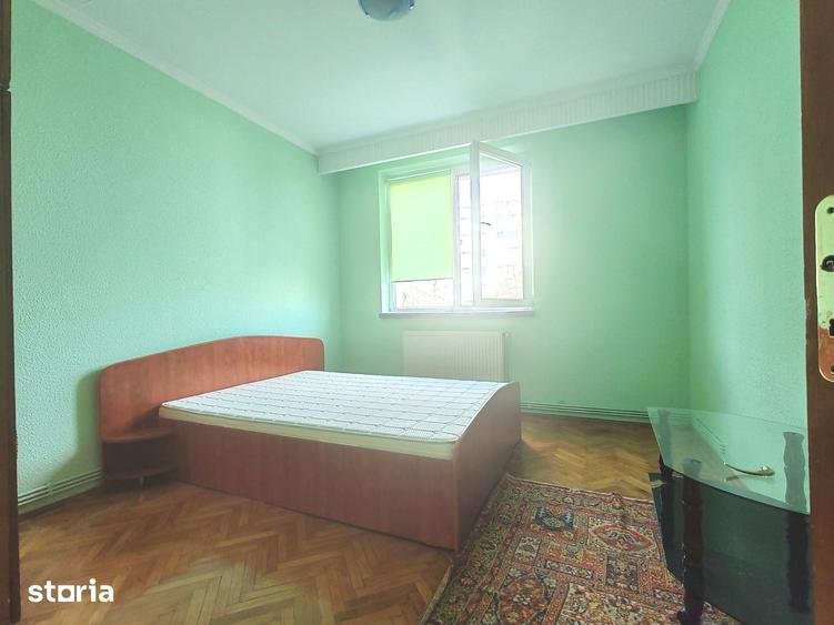 Apartament cu 2 camere semidecomandat în Craiovei