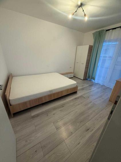 Duplex cu 4 camere cu Canalizare în Iris