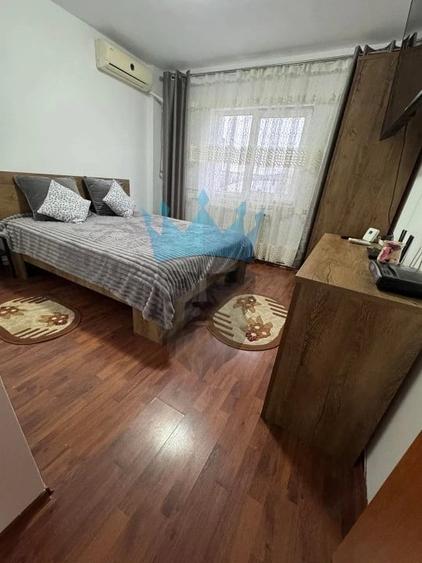 Apartament cu 3 camere decomandat în Cantacuzino