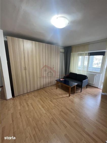 Garsonieră decomandată, mobilată în Tei