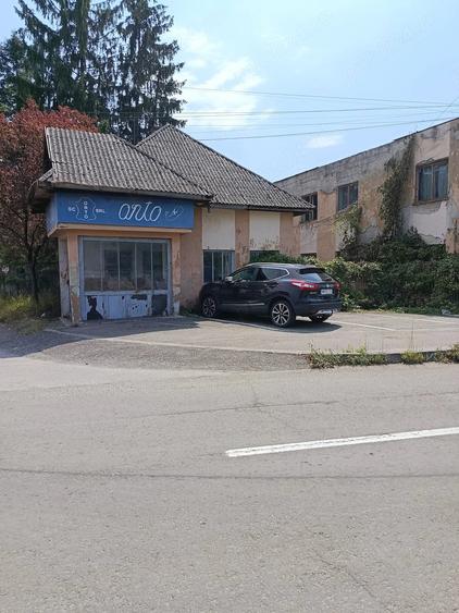 Spațiu comercial, de 700 mp, în Central