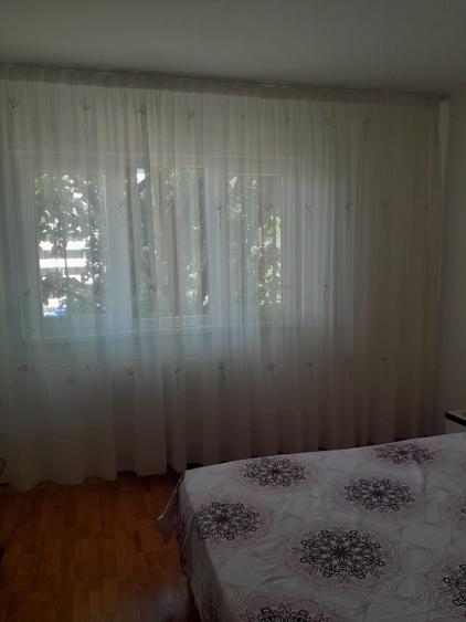 Garsonieră decomandată în Păcii