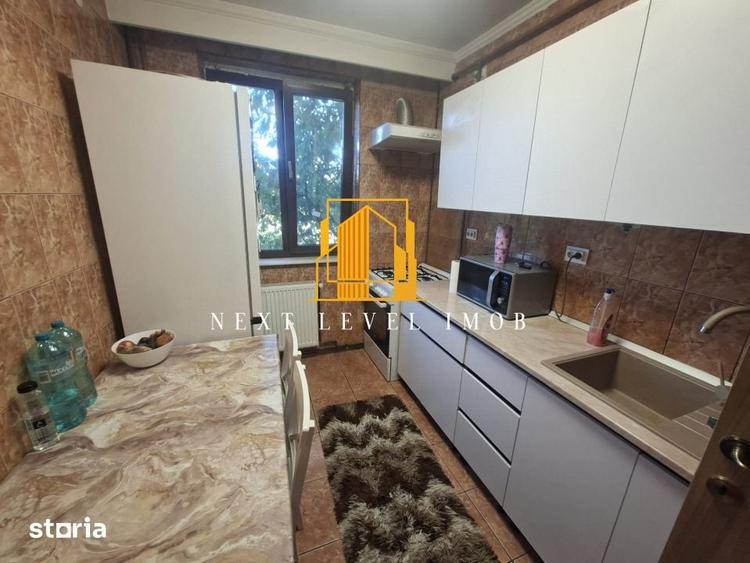Apartament cu 3 camere în Craiovei