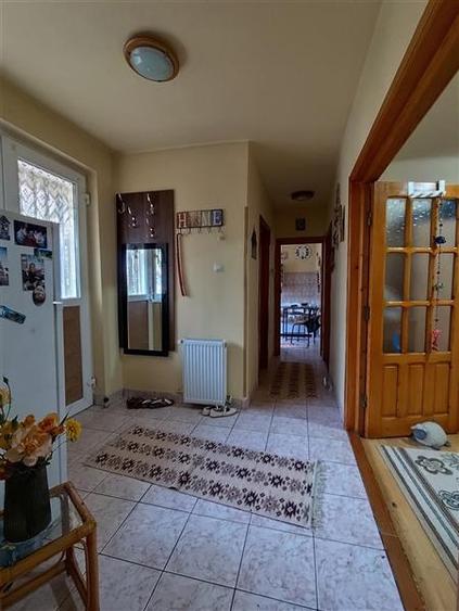 Casa 3 camere in zona Lupeni - 8