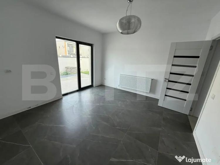 Casă cu 5 camere cu Teren 371 Mp în Central