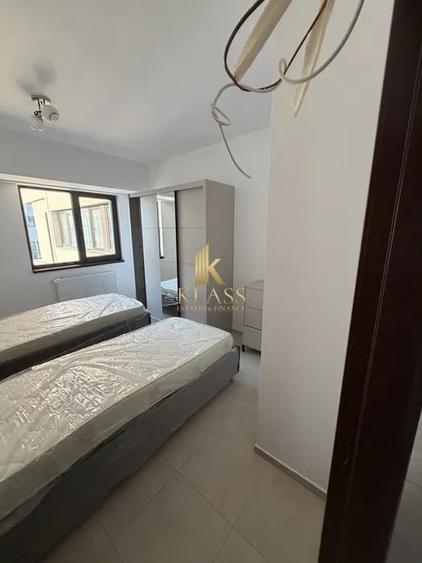 Apartament cu 3 camere decomandat, mobilat în Voluntari
