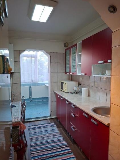 Apartament cu 2 camere decomandat, mobilat în Dacia