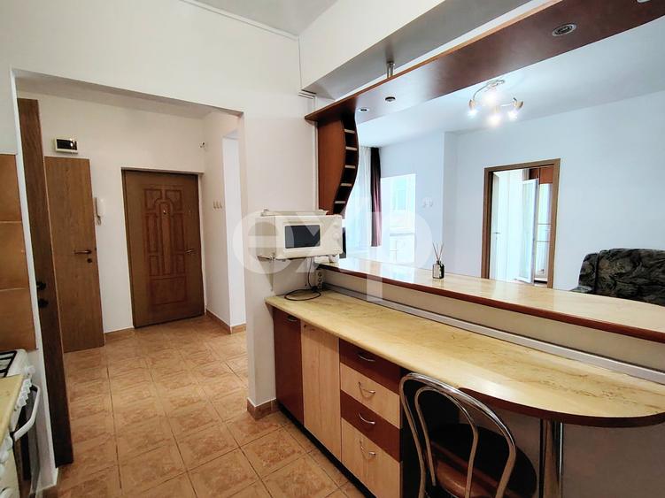 Apartament cu 2 camere semidecomandat, mobilat în Gheorgheni