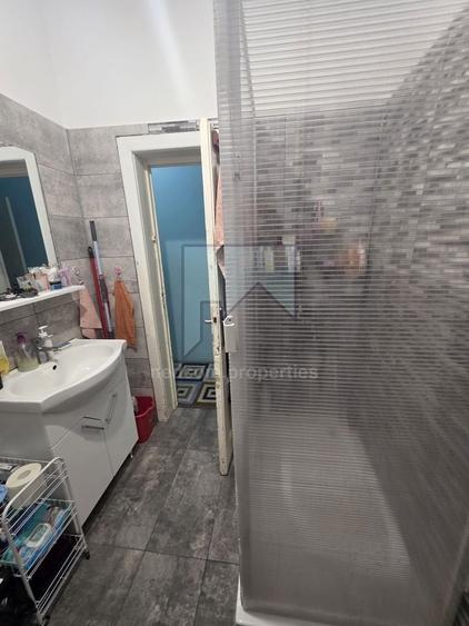 Casă individuală cu 5 camere cu Canalizare în Doamna Ghica