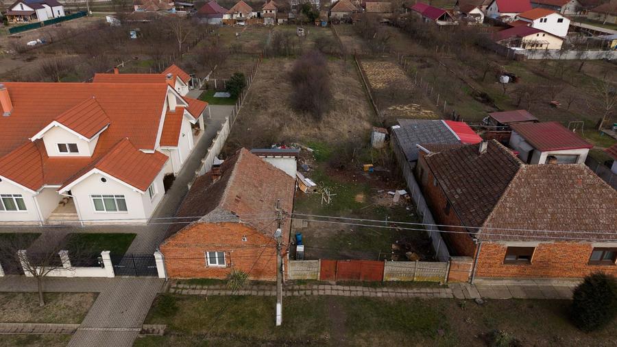 Teren Construcții intravilan de 1439 mp, în Urseni
