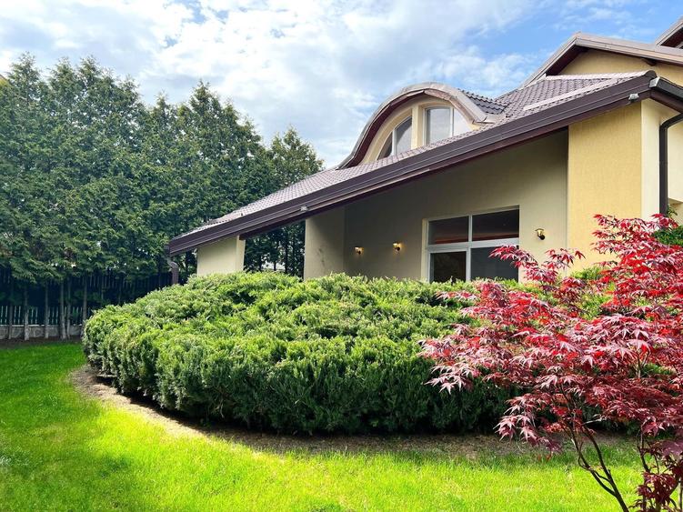 Casa superba langa padure, teren 1000 mp, incalzire in pardoaseala, garaj - 2