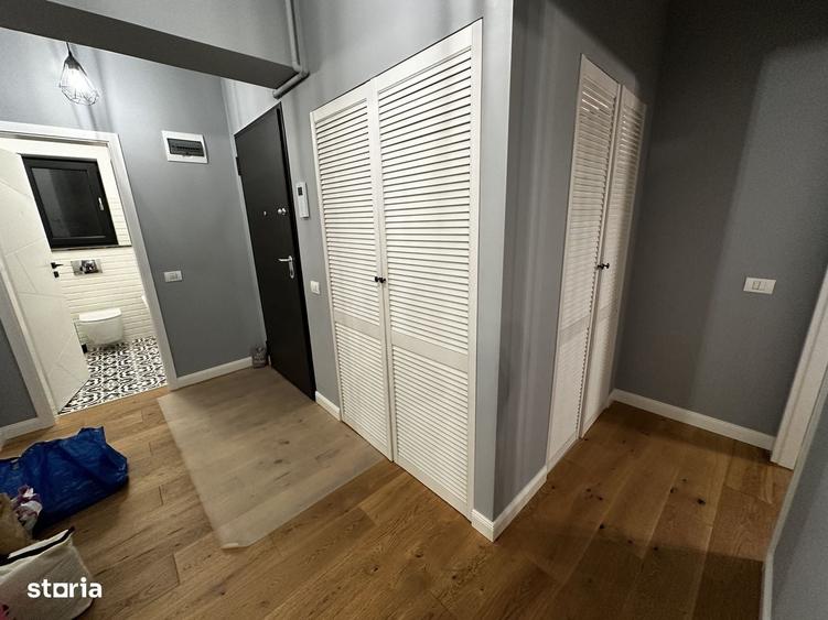 Apartament cu 3 camere decomandat în Sud