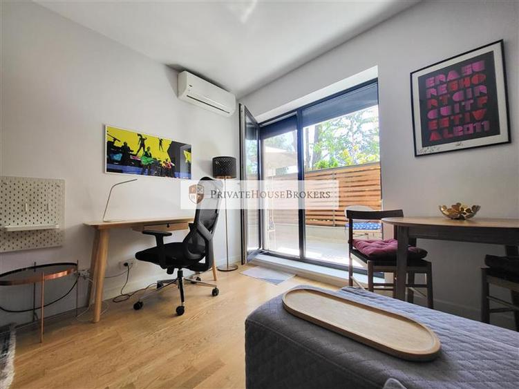 Apartament cu 2 camere semidecomandat, mobilat în Domenii