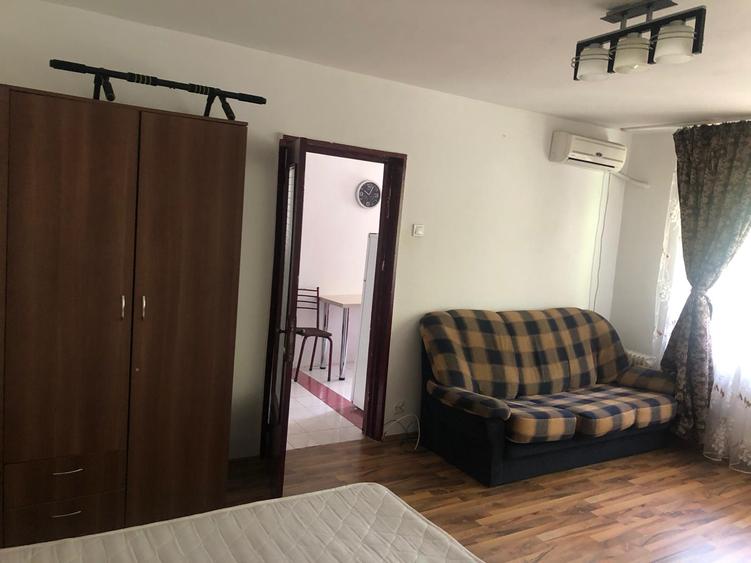 Garsonieră decomandată în Lujerului