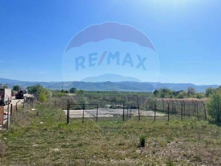 Teren Construcții intravilan de 1600 mp, în Cristian