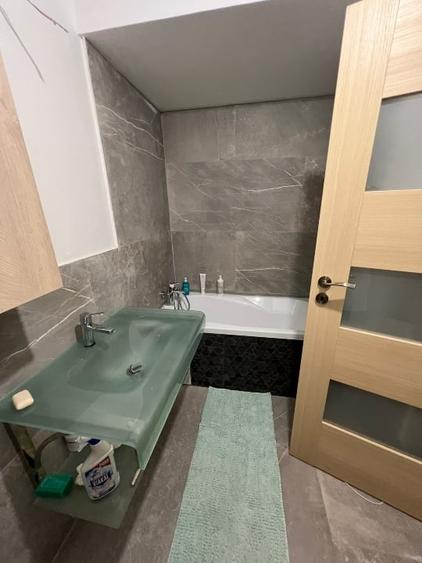 Apartament cu 2 camere semidecomandat în Dâmbul Rotund