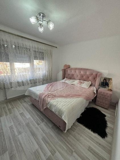 Apartament cu 3 camere decomandat în Micro 16 — fotografia 3
