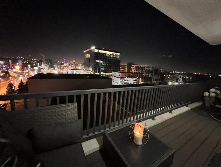 Apartament cu 4 camere decomandat, mobilat în Pipera