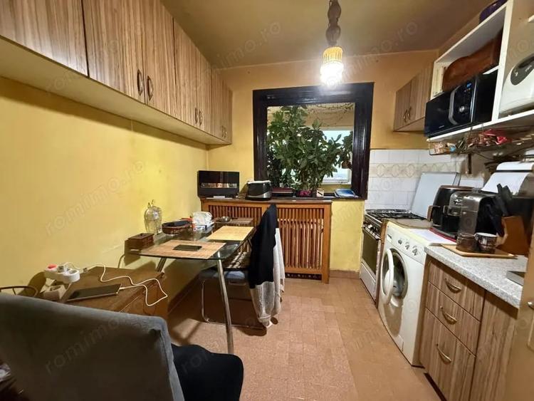 Apartament cu 3 camere decomandat în Olimpia-Stadion
