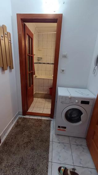 Garsoniera de inchiriat V. Tepes Republici 230 , 28 m - 5