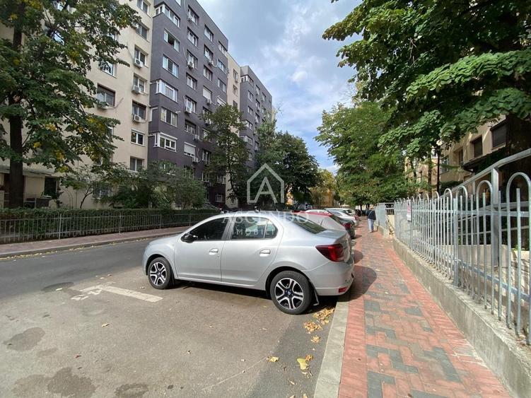 Apartament cu 2 camere decomandat în 1 Decembrie 1918