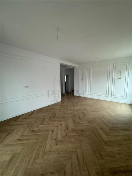 Casă individuală cu 5 camere cu Teren 522 Mp în Moșnița Nouă